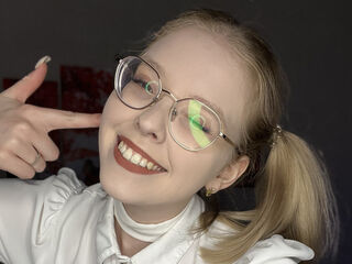 LynnaCarrington's Striptease cam Profile Image